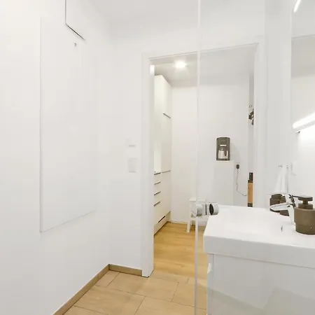 Stunning In Lembruch-duemmer Apartment *